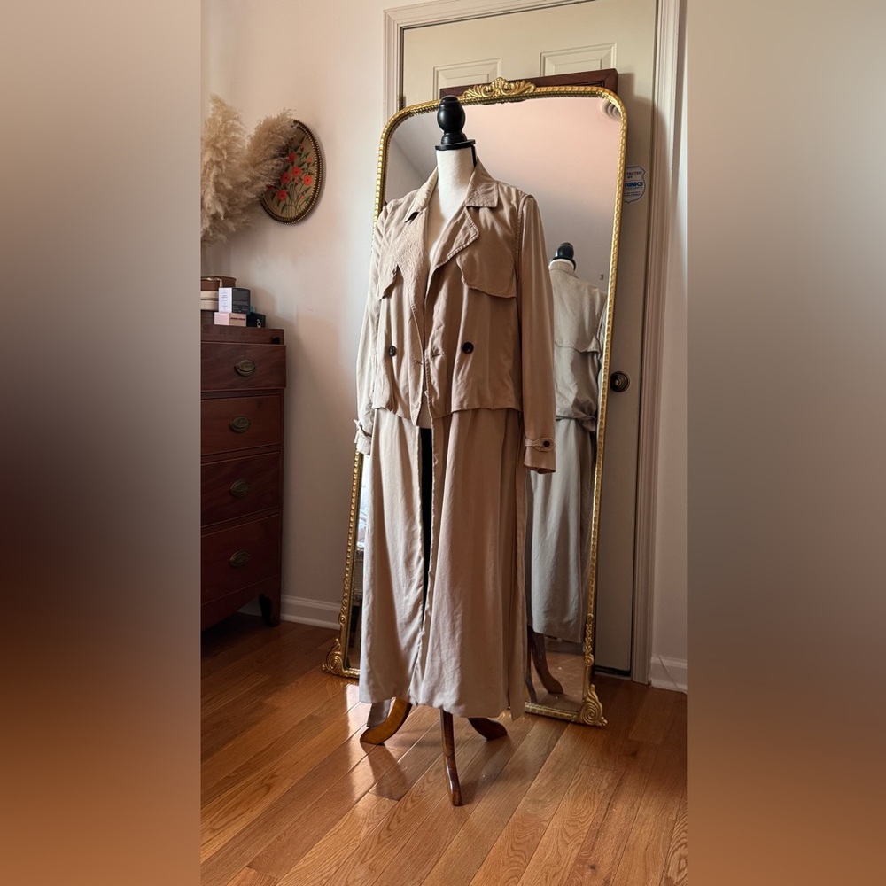 Vetta Capsule Trench